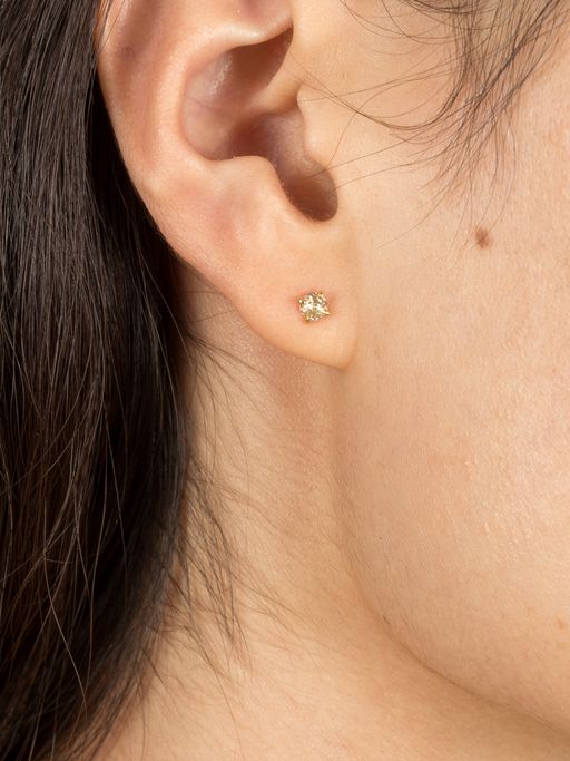 White rosecut diamond studs photo