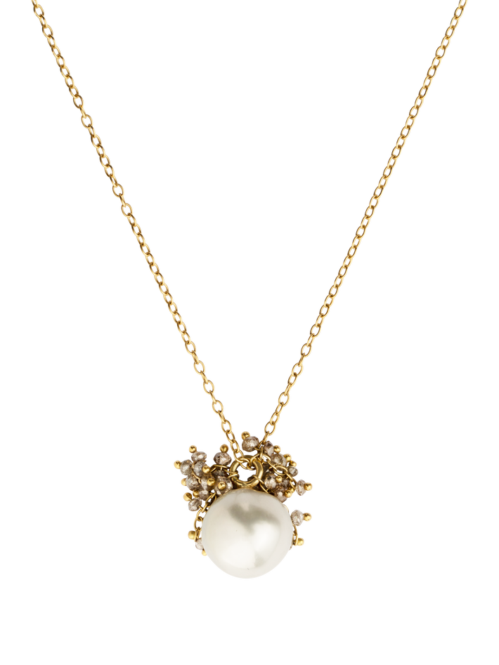 Lucylou pearl necklace