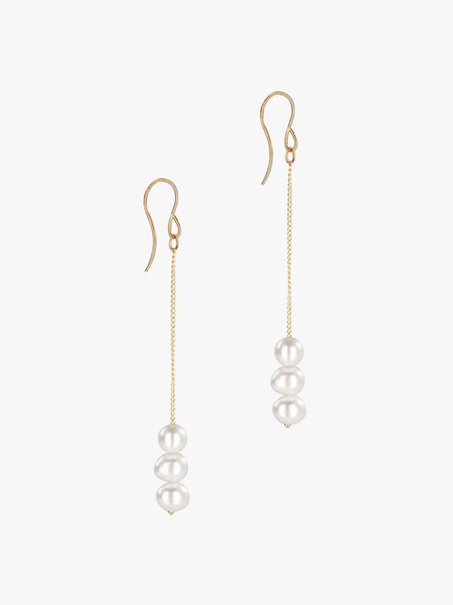 Chain drop earrings with pearls photo