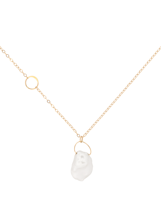 Pearl drop necklace photo
