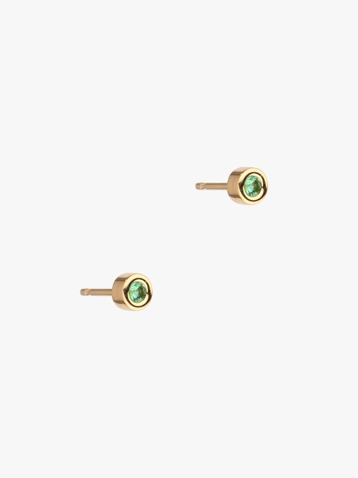 Flush set emerald studs