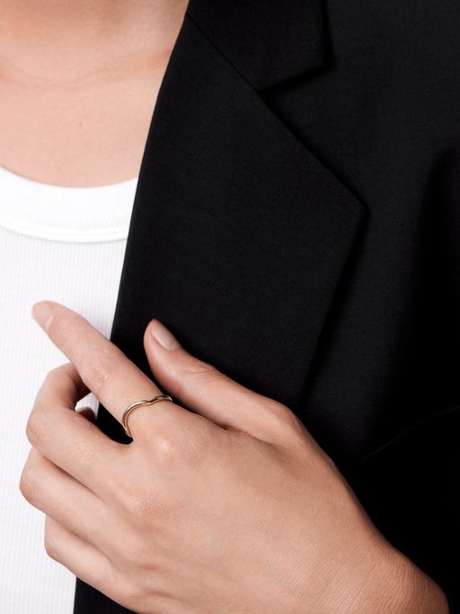 Mini curve band photo