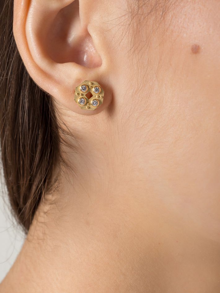 Theadora studs