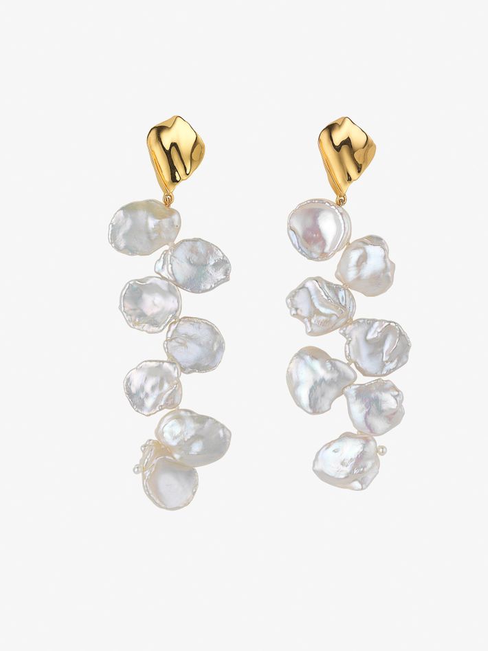 Pearl petal earrings