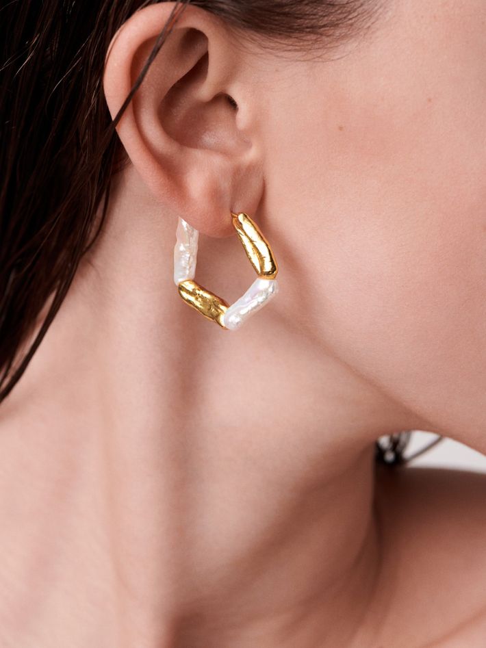 Birch pearl square earrings