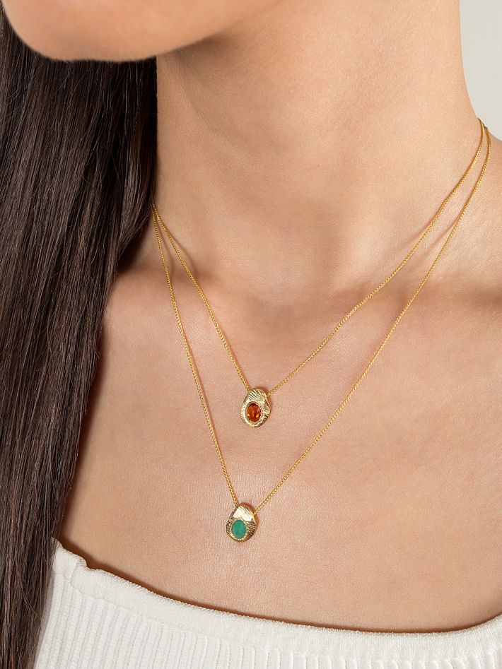 18k oval slider necklace emerald