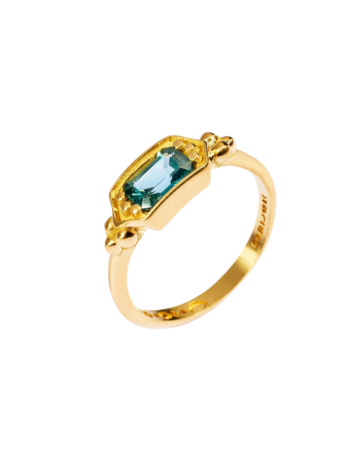 Pithos ring in topaz photo