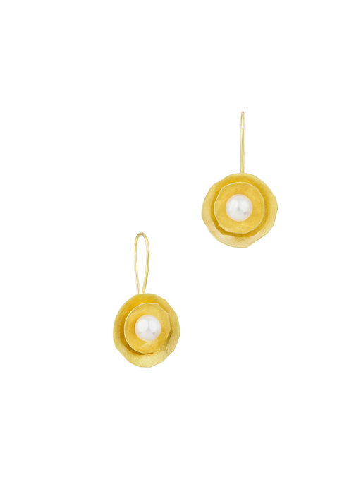 Double bowl pearl earrings photo