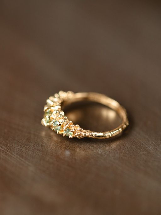 Iberis green sapphire ring photo