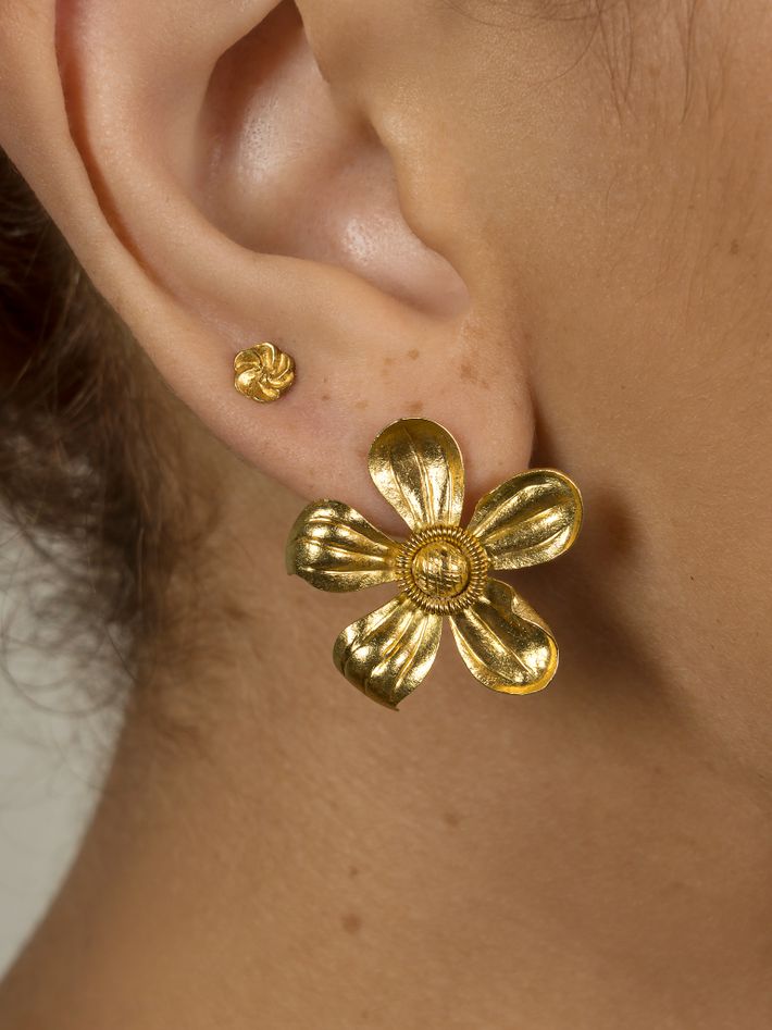 PSTM Myanmar Nyunt flower and bud stud earrings