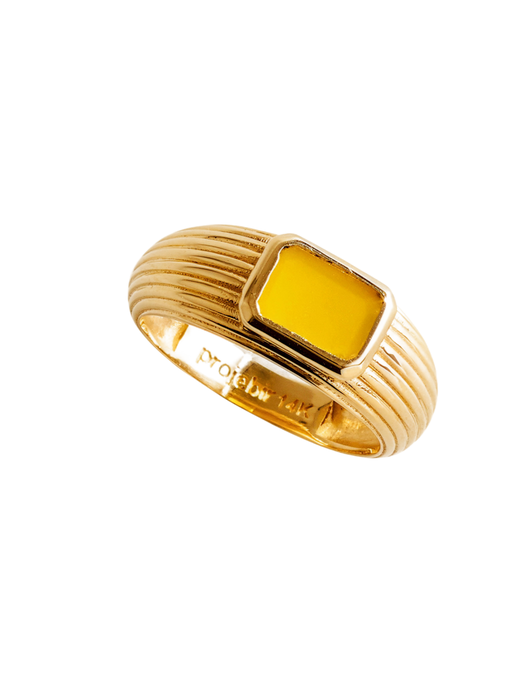 Chubby yellow agate ring photo