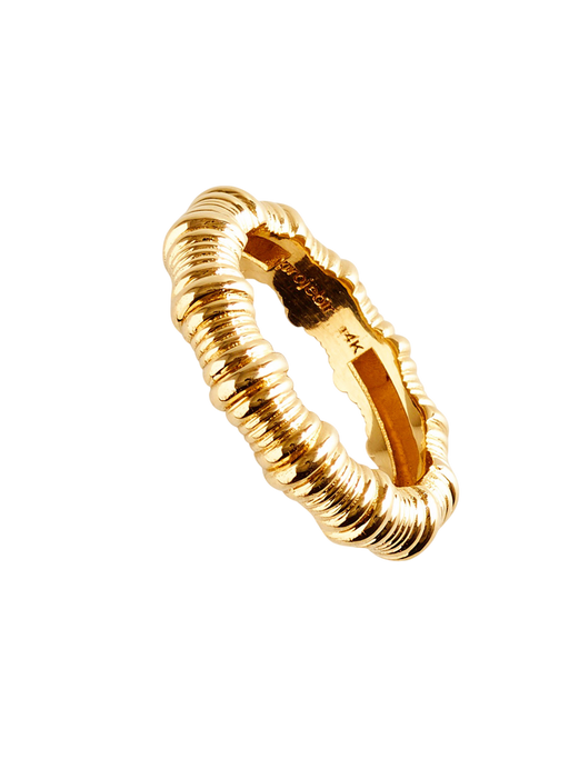 Vertical textured maxi ring photo