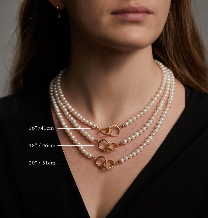 Ouroboros Pearl Necklace In Gold Vermeil