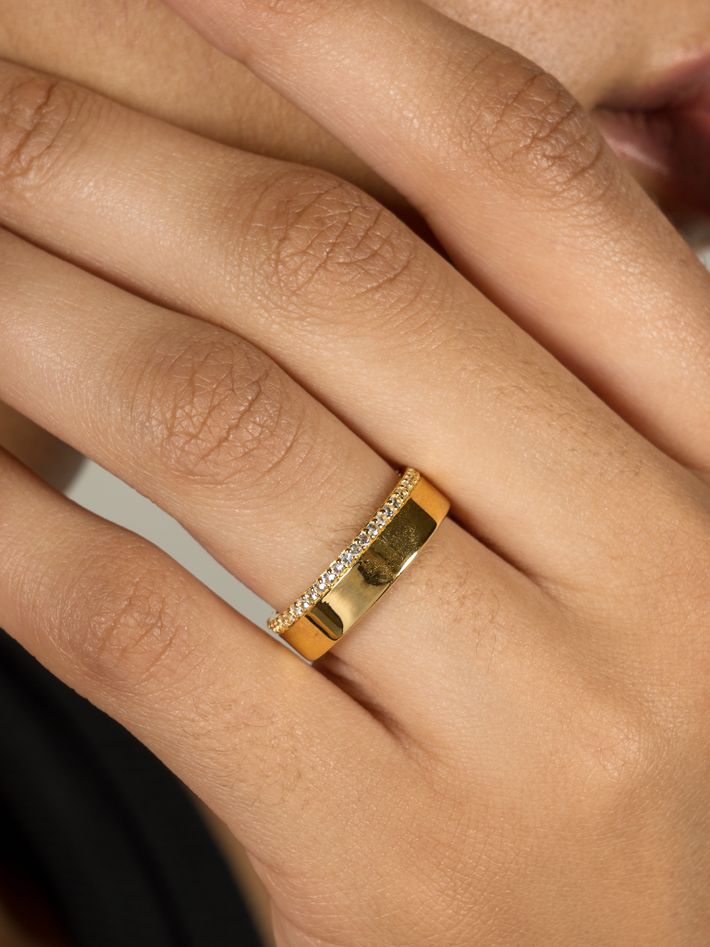 Nimbus diamond ring solid gold