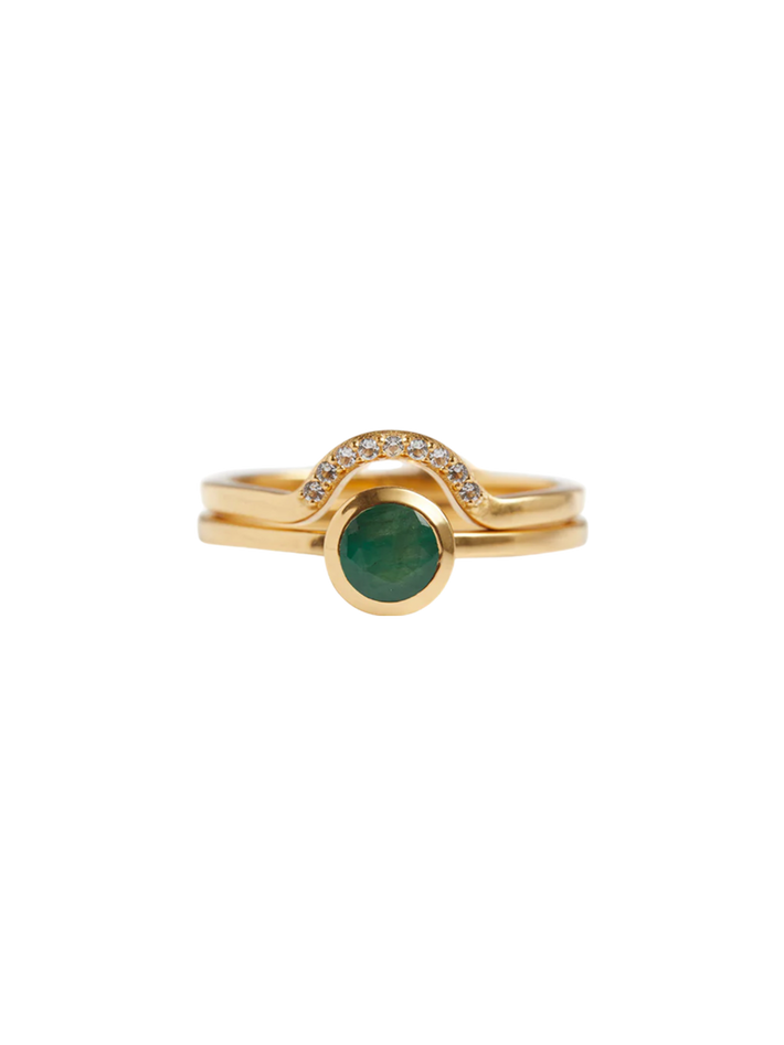 Mountain pave & solitaire stack emerald solid gold ring set