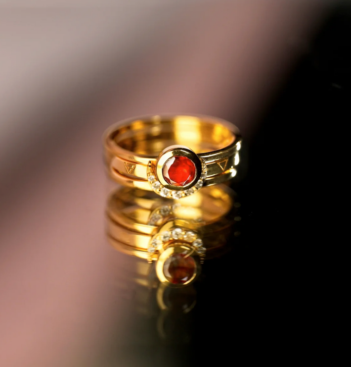 Eclipse Fine Stack Garnet Solid Gold Ring Set