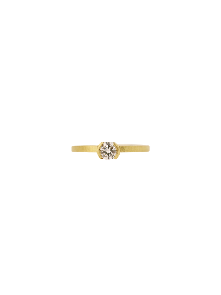 Diamond minimal ring