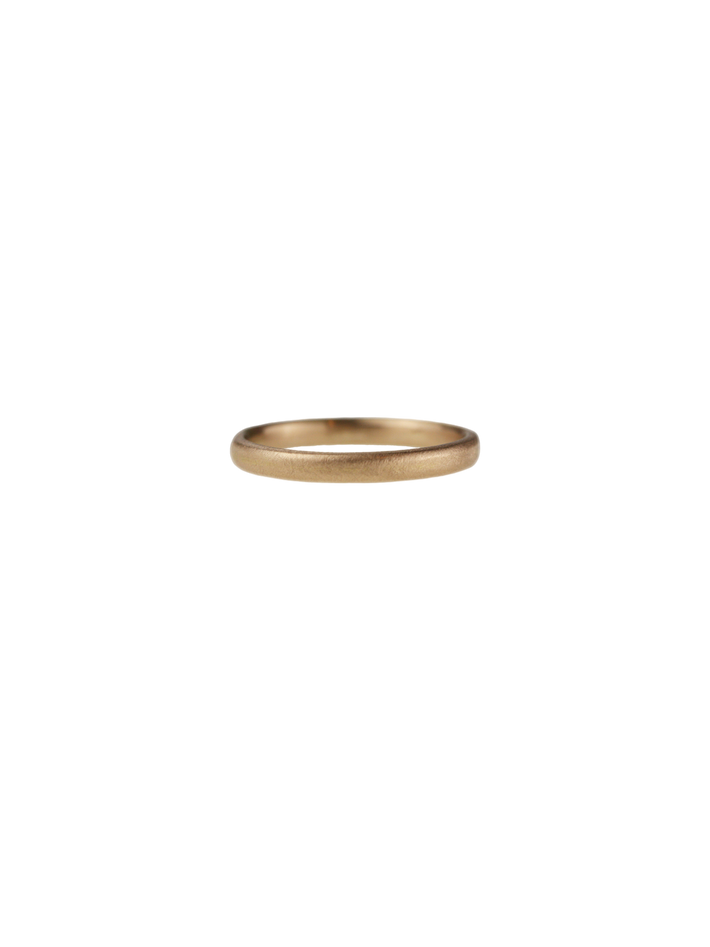 Slim oval wedding ring