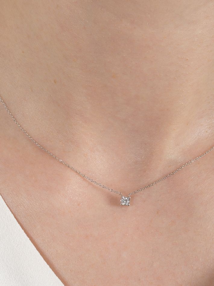 Solitaire necklace 0.10cts