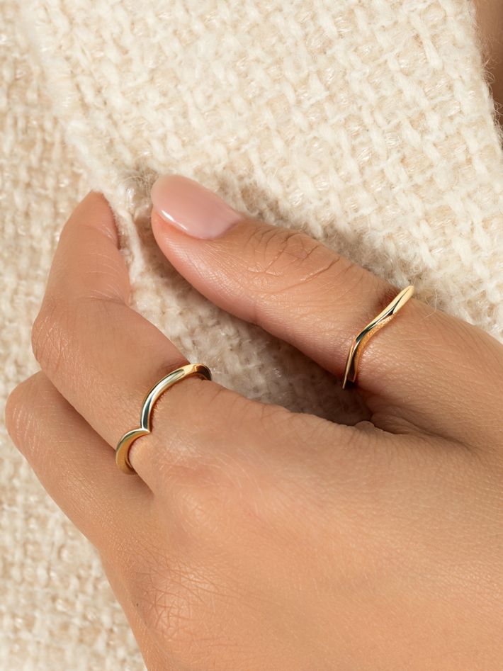 Edge wishbone ring 