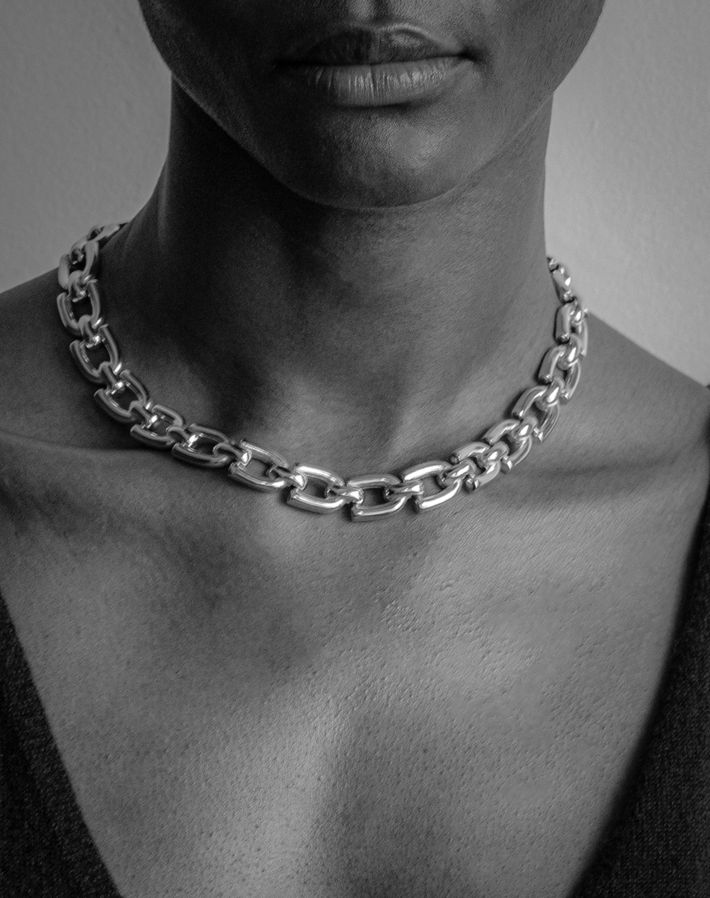 Uma chain necklace