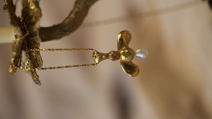 The queen bee necklace - gold vermeil