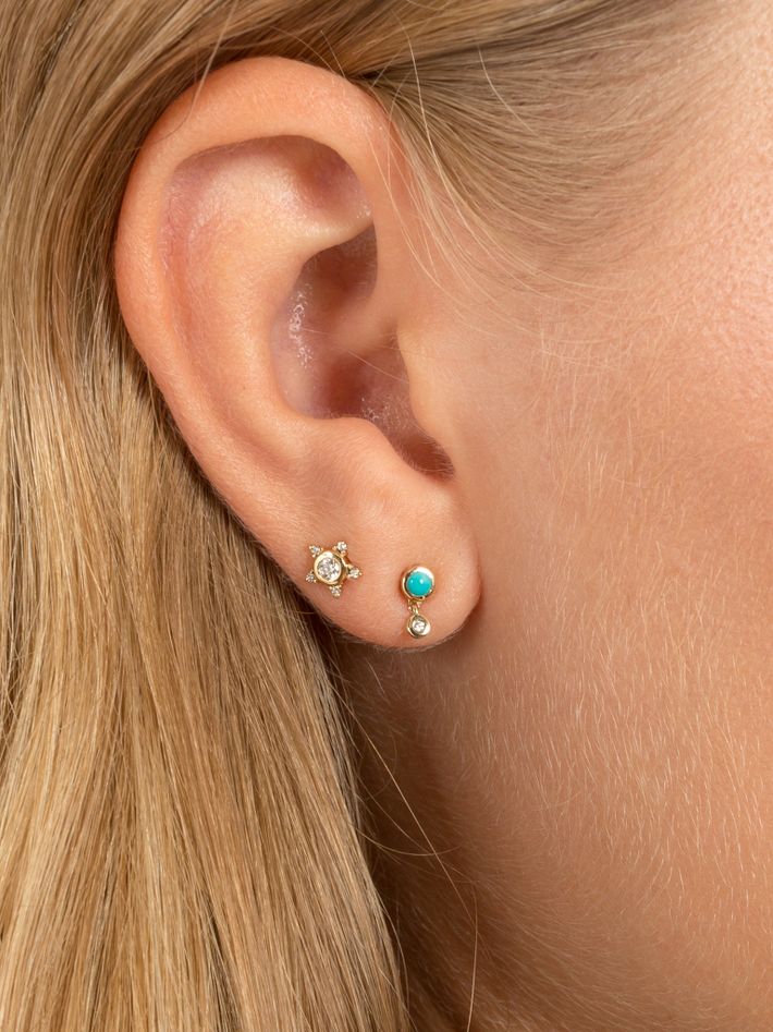 Bezel stud with turquoise