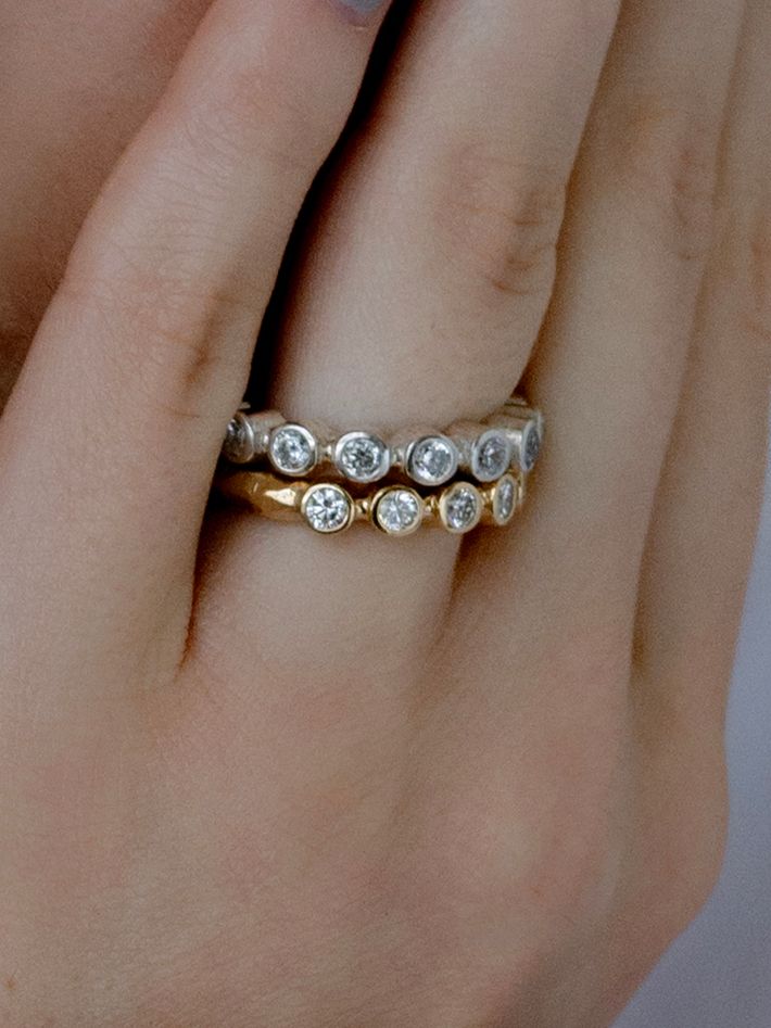 Ringo half eternity - ring in 18k yellow gold with 0,50ct diamond