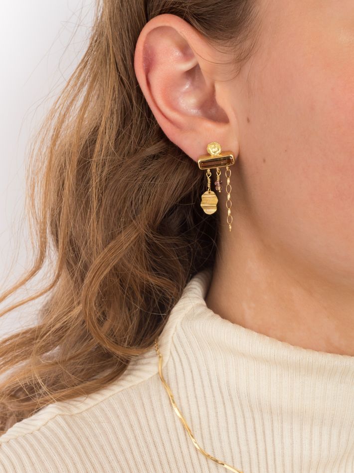 Holiday tourmaline and sapphire bead earring