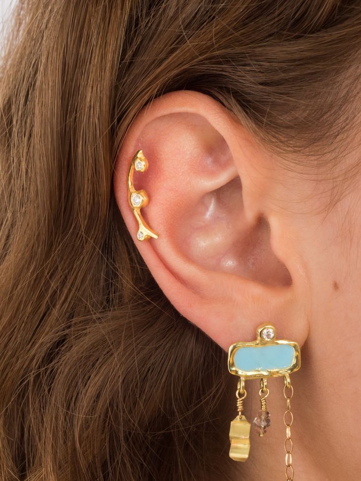 Pure diamond crawler earring by Sara Jin Mi Finematter