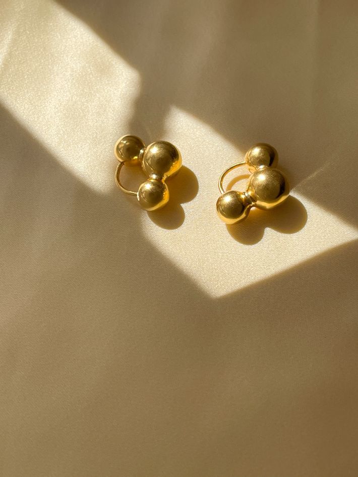 Cluster earrings in gold vermeil