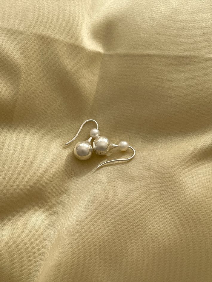 Sintra earrings in silver with freshwater pearl