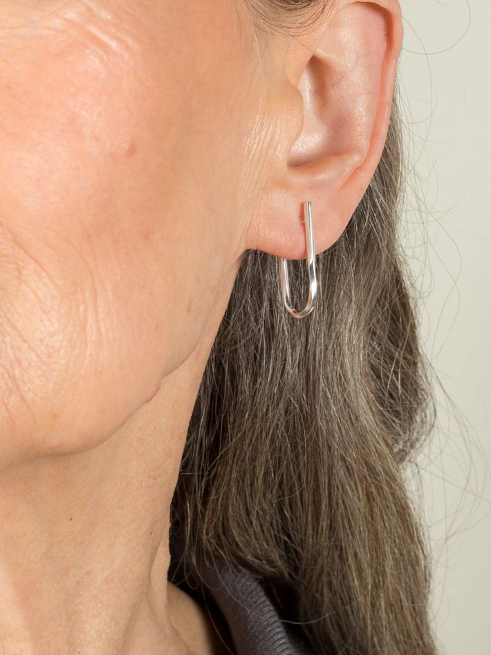 String twisted earrings in silver