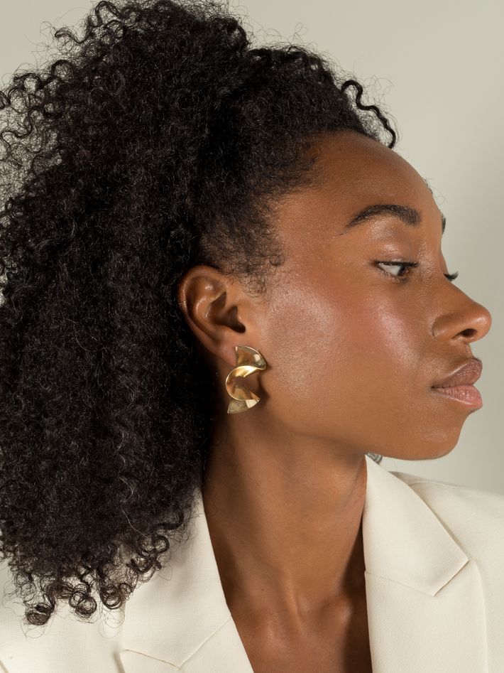 Flounce II earrings in gold vermeil