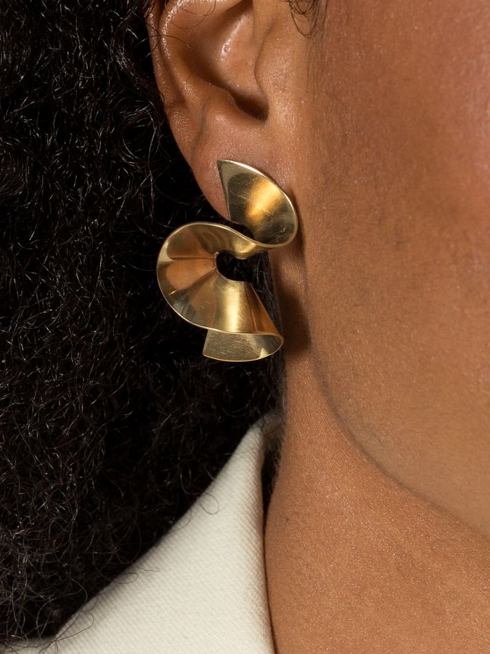 Flounce II earrings in gold vermeil