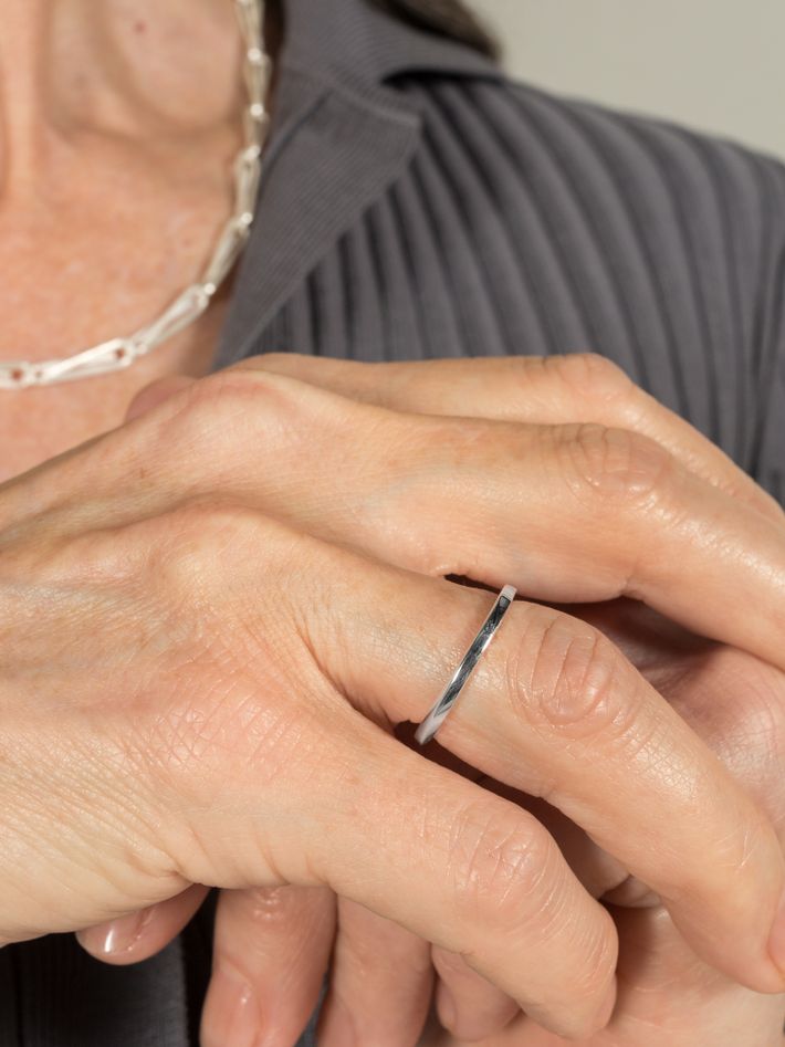 String twisted ring in silver