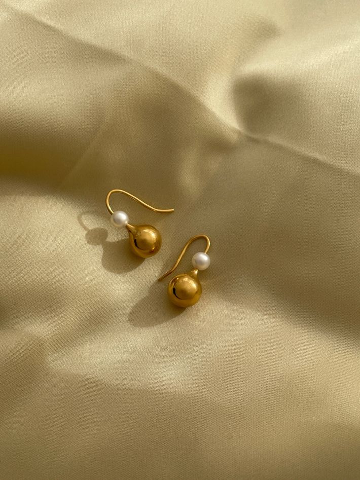 Sintra earrings in gold vermeil with freshwater pearl