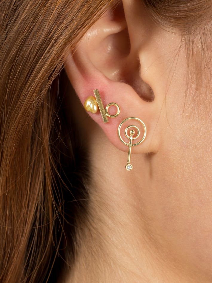 Radar ear studs