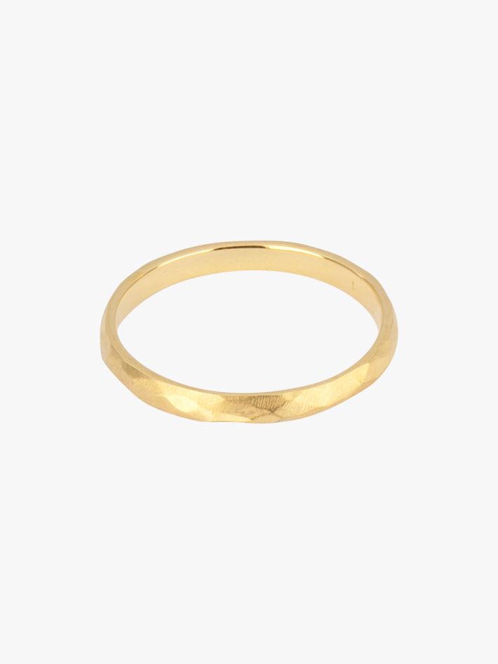 Faceted gold band 