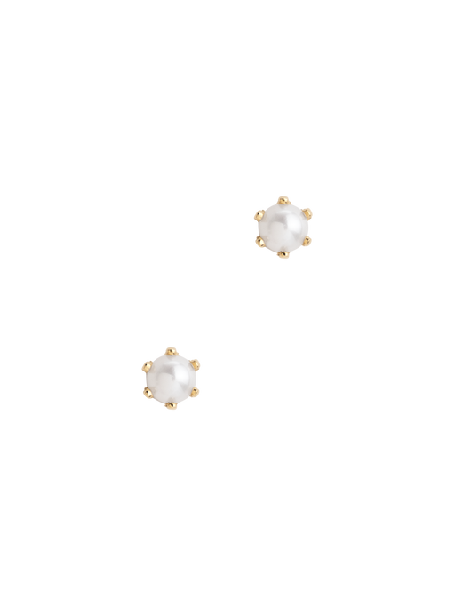 Pearl studs photo