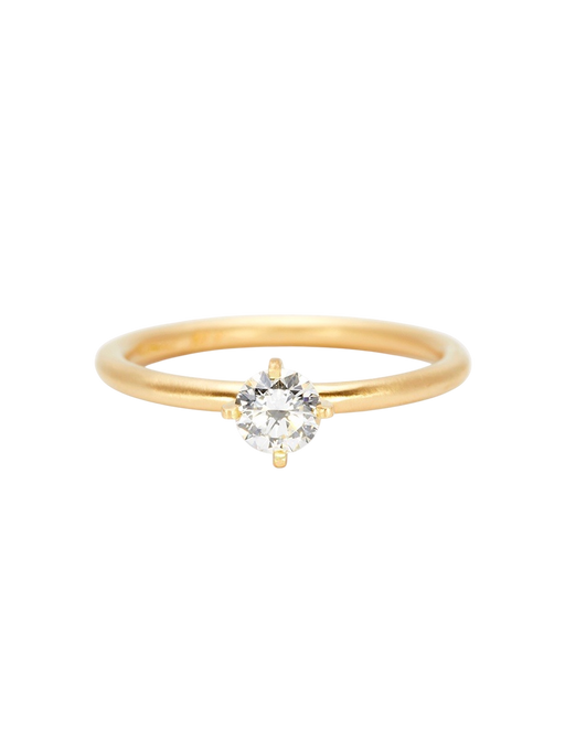 4.5mm white diamond noble ring photo