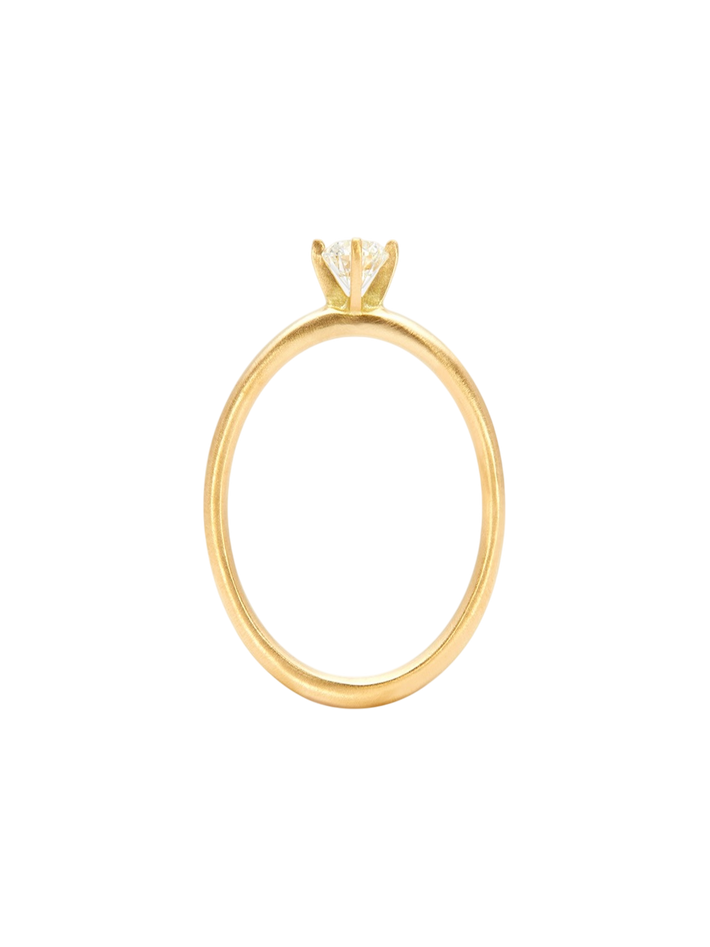 4.5mm white diamond noble ring