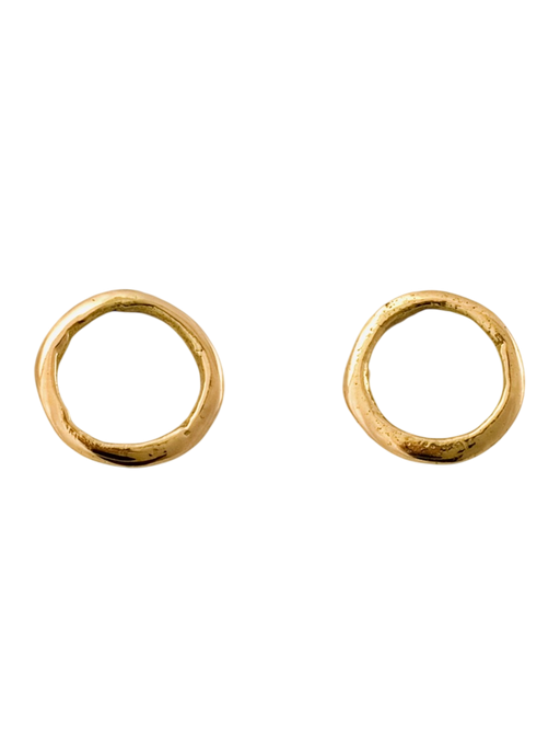 Small circle studs photo