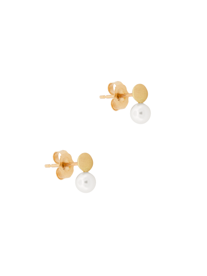 Pearl drop studs