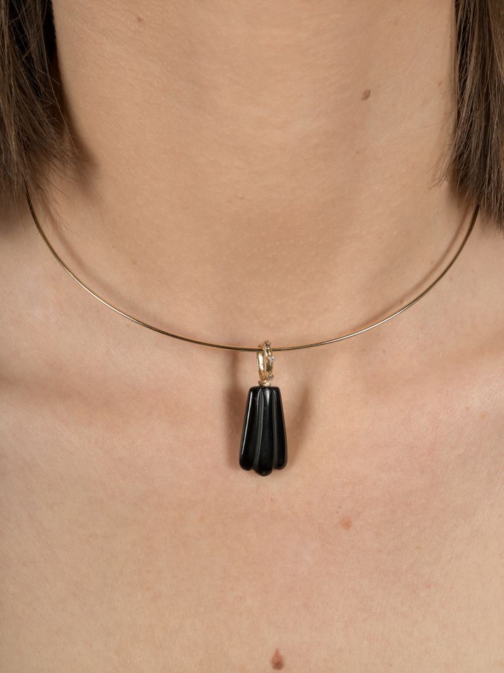 Essential collar necklace