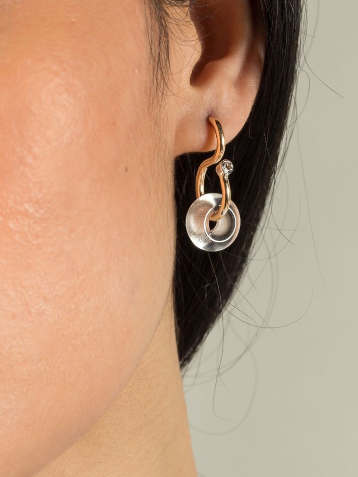 Signature poise quartz earrings