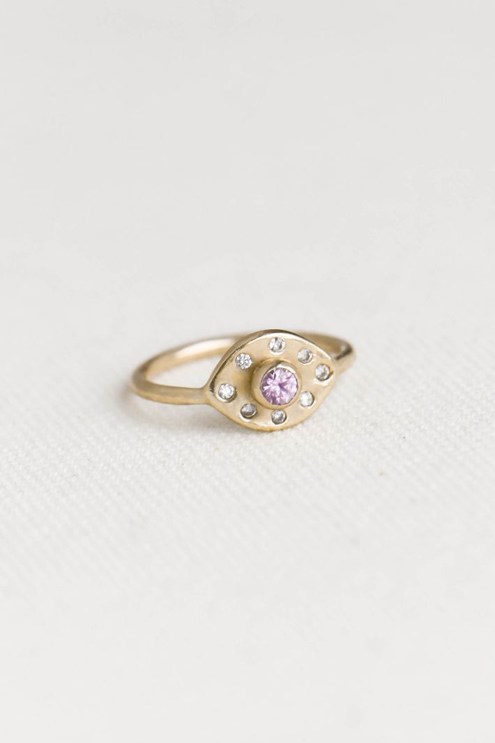 Deco ring in gold