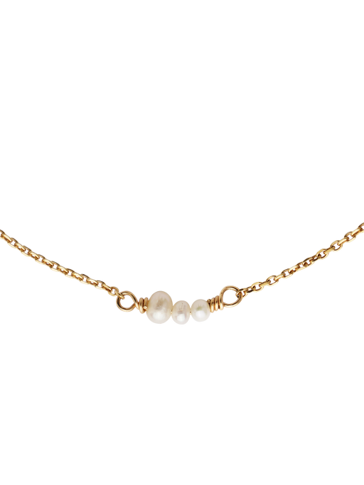 Les trois perles necklace photo