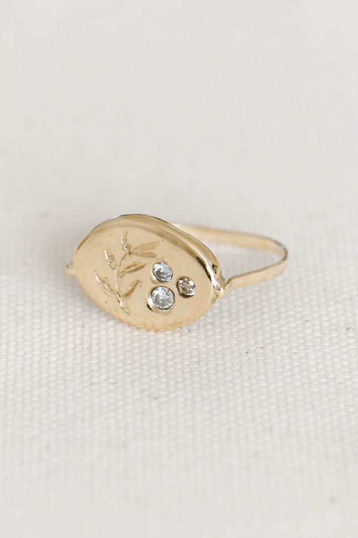 Feuille d'or gold ring