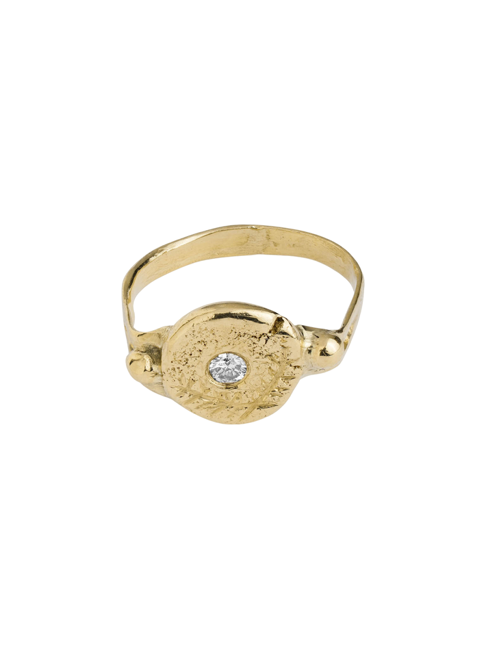 L'antique gold ring